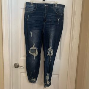 Distressed High Rise Jeans
